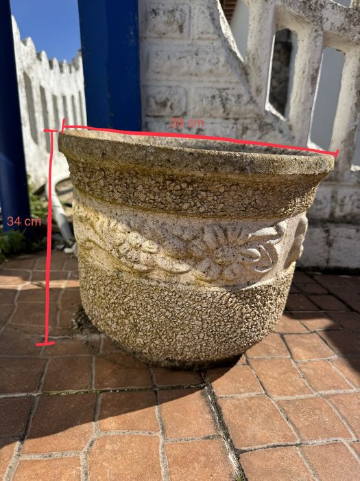 Vasos de pedra para jardim (varias medidas e formatos)