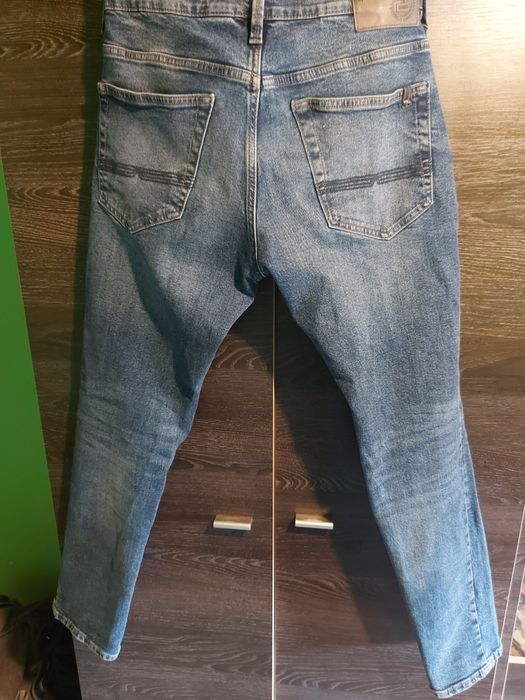 Spodnie jeans  rozmiar 32/32 b .dobry stan