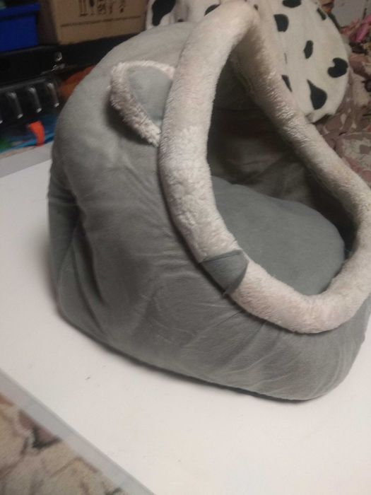 Будиночок ліжак домашніх улюбленців