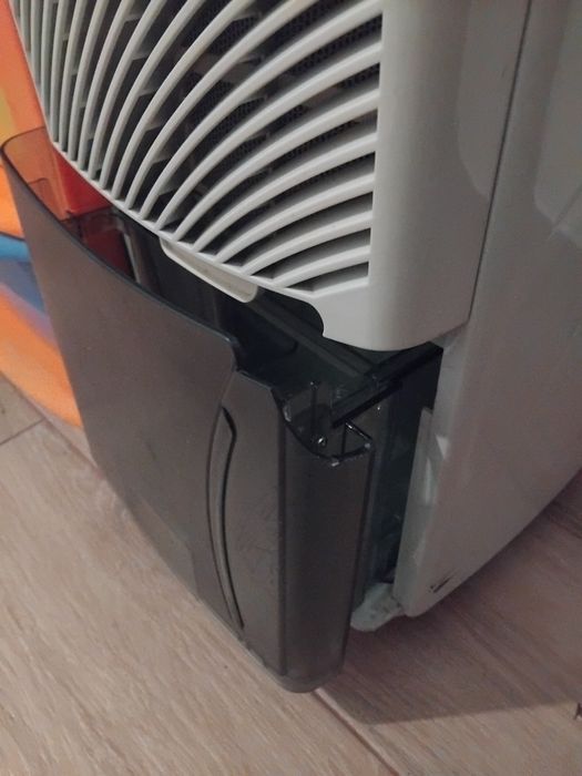 Desumidificador Princess YL-2007 – a funcionar bem