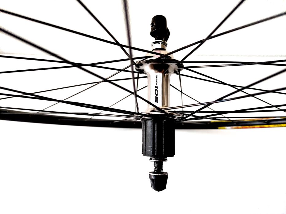Koło Szosa Szosowe Tył Shimano 105 MAVIC CXP22 Stożek 700c 28'' BDB