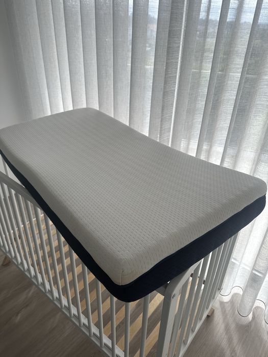 Berço de Bebé com colchão ergonomico