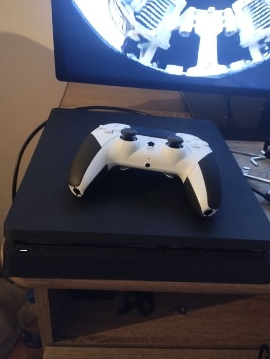 Konsola PlayStation 4, 500 Giga