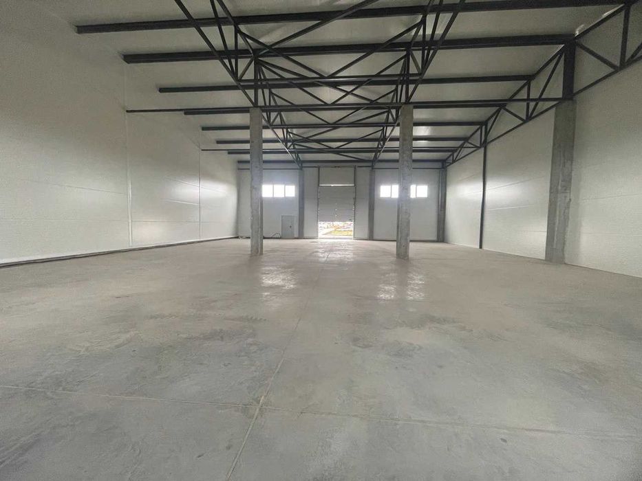 Продажа склада с. Святопетровское 1730 м.кв.