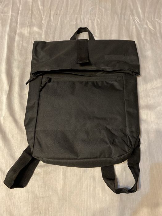 Mochila portatil nova