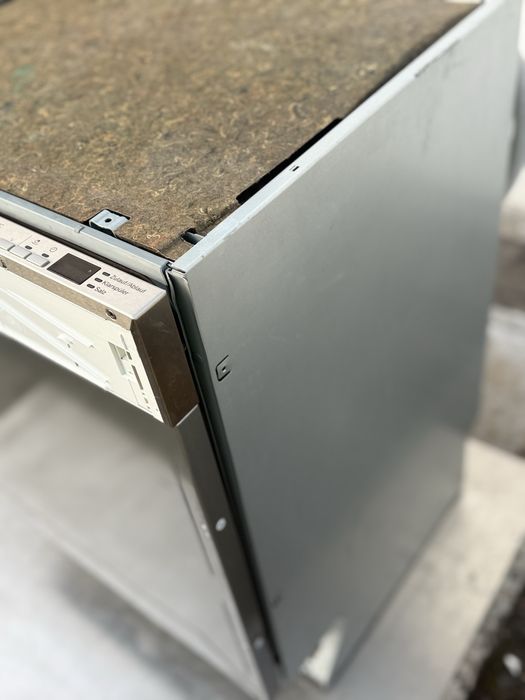 Посудомийна машина Miele G G4990 Jubilee.