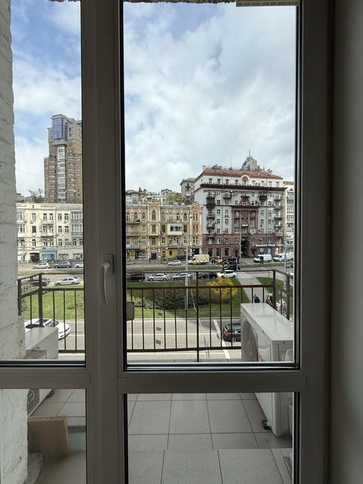 Без% аренда офис помещение 82 м2 центр Печерск Бассейная