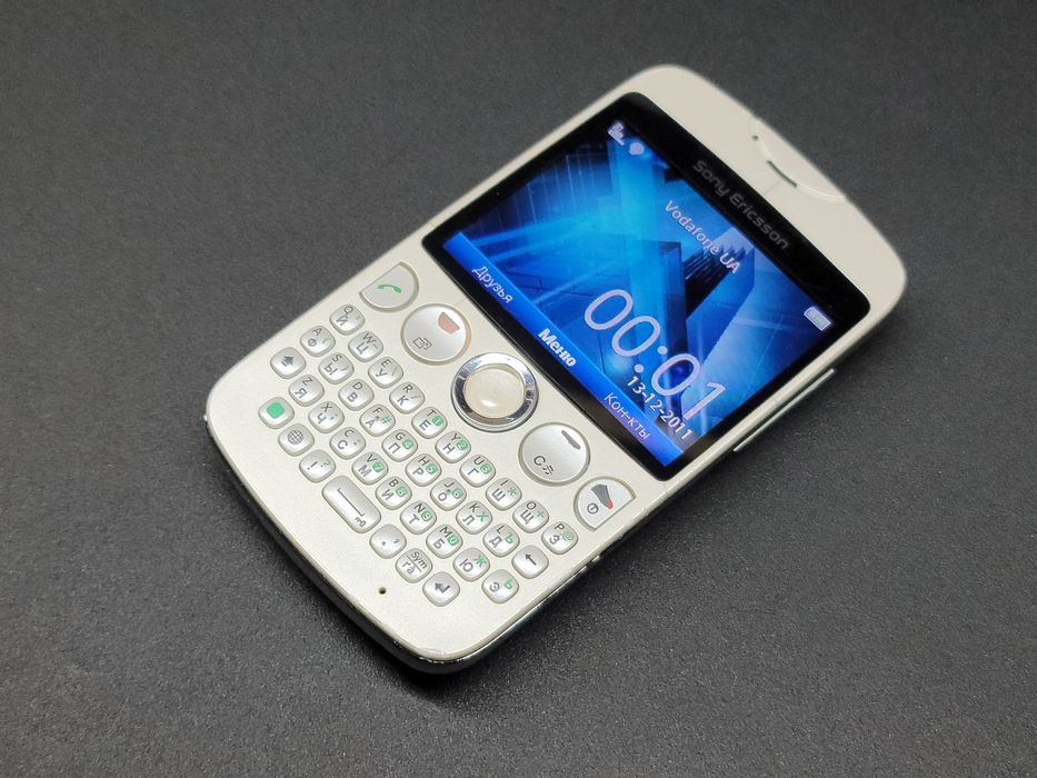 Sony Ericsson CK13i/Sony Ericsson TXT