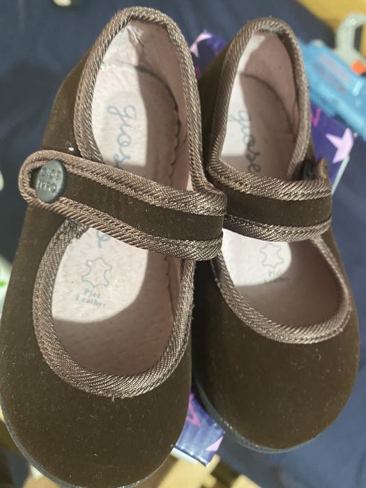 Merceditas veludo castanho