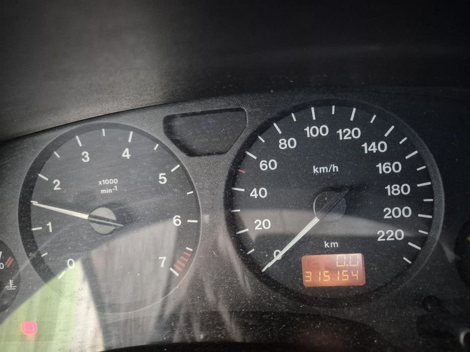 Opel Astra — fotografia 2