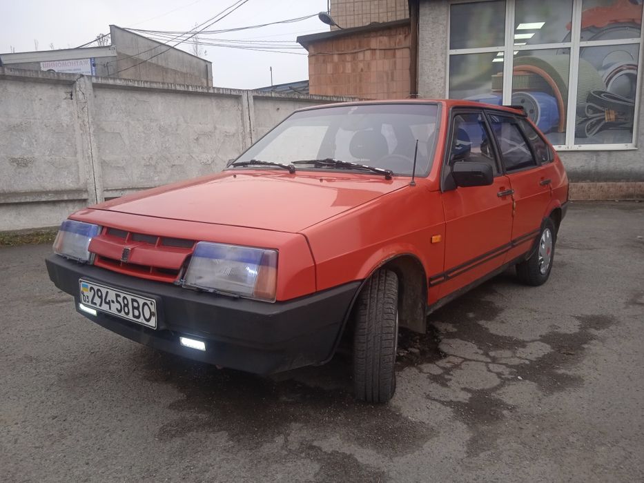 Продам автомобіль . 1997 року 1.3 бензин Один власник.