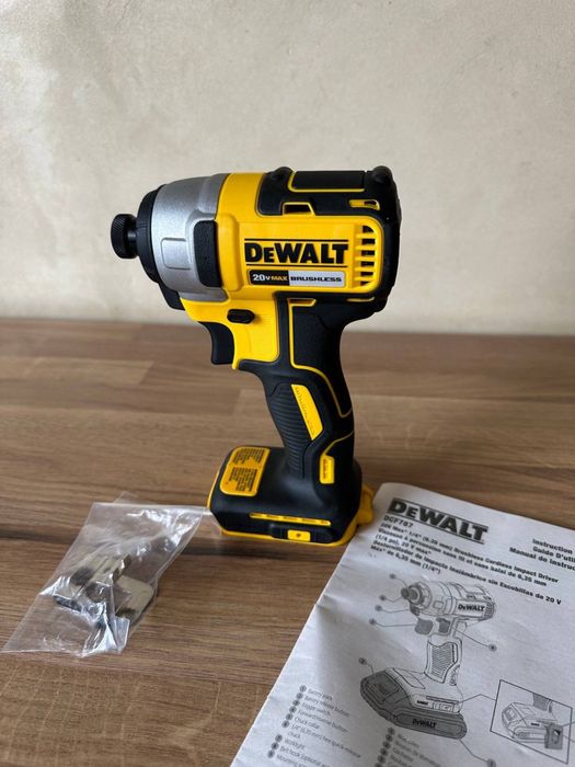 Dewalt dcf 787 Імпакт