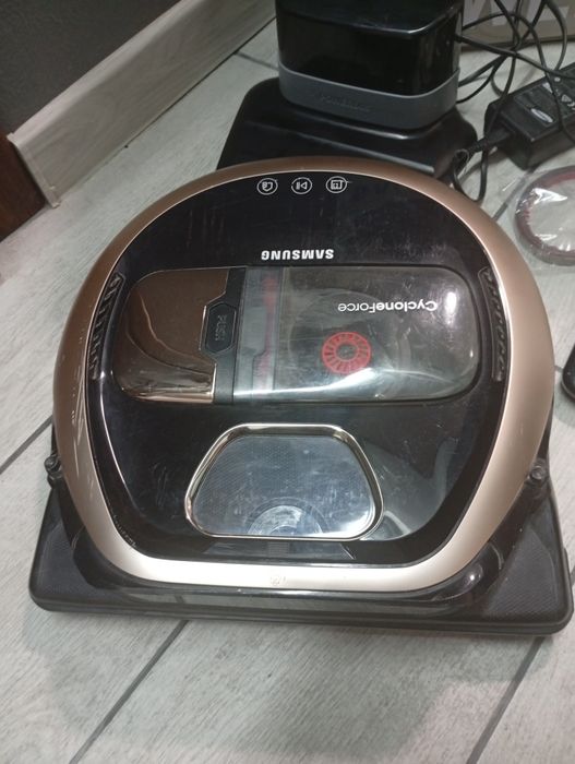 Робот пилосос Samsung PowerBot7000