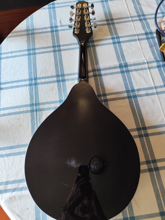 Bandolim NOVO ,com sacoPRÓPRIO