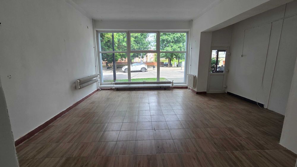 Lokal użytkowy do wynajęcia 47,55 m² przy Rynku w Opatowie – z potencjałem, do adaptacji