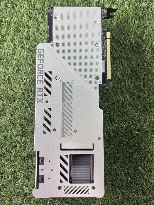 Gigabyte RTX 3080 Vision OC 10GB Branca – Como Nova