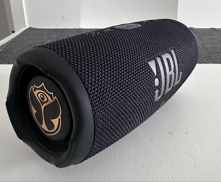 JBL charge 5 Tomorrowland