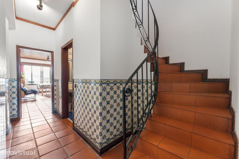 Penthouse T4 com piscina, Junqueiro Carcavelos, Cascais