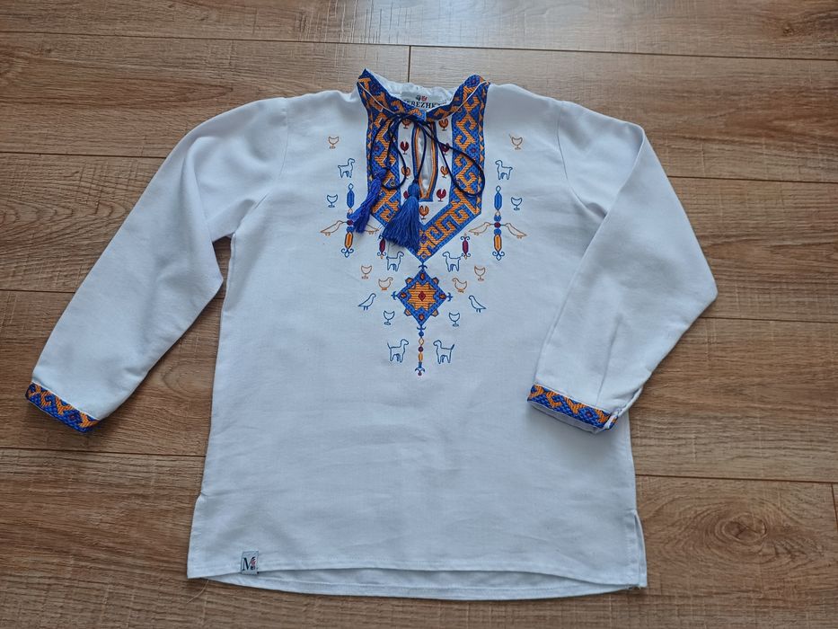 Вишиванка, сорочка  134р. 8-9 років