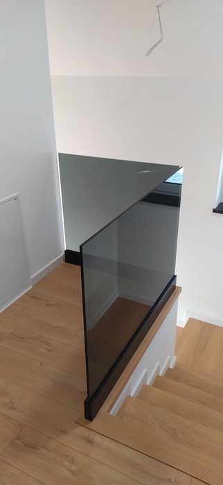 Balustrada na rotulach na profilu szklana balkon francuski poręcz nierdzewna