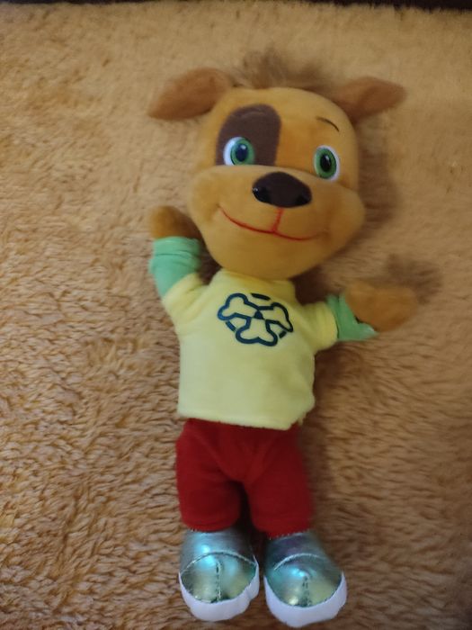 Розпродаж м'яких іграшок а гарному стані