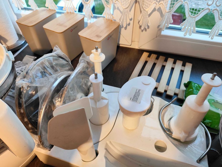 Robot kuchenny Kasia MPM