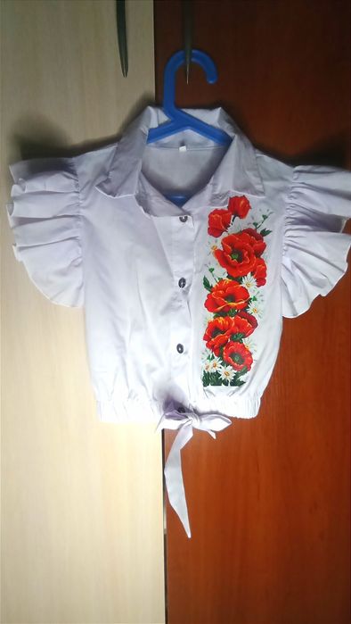 Блуза. Блузка з маками. Блузка з принтом.