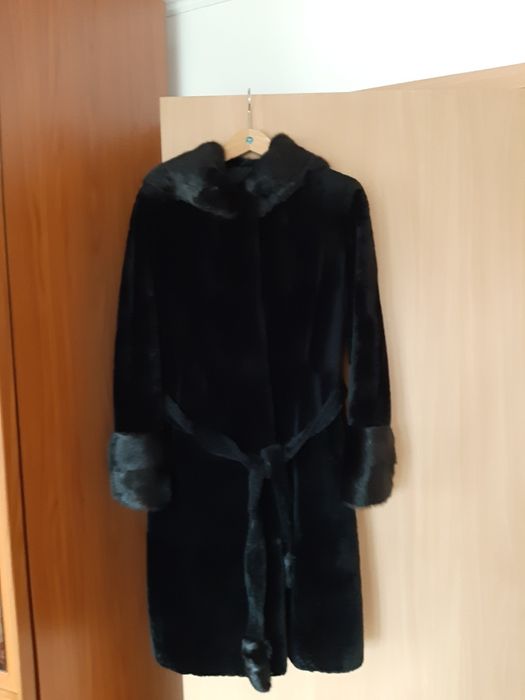 Шуба натуральная мутон с норкой