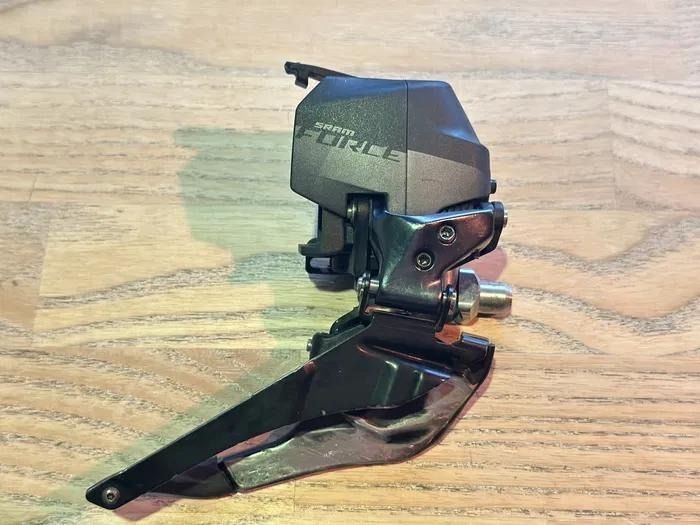 przerzutka przednia sram force axs