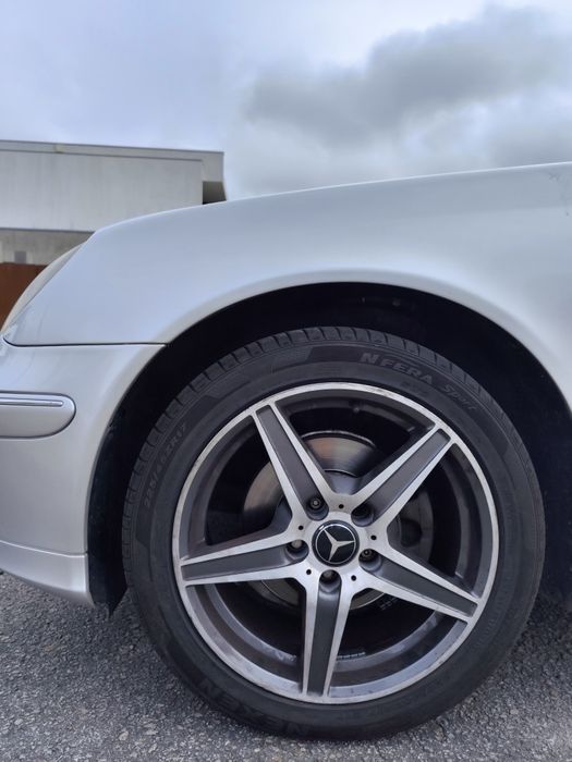 Mercedes-Benz C220