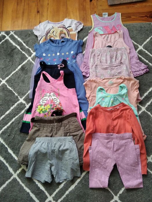 Zestaw ubranek dla dziewczynki 110/116