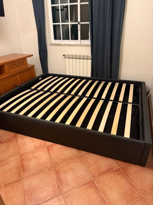 Cama Casal com sommier 1,70 x 2,15 (Com colchão)