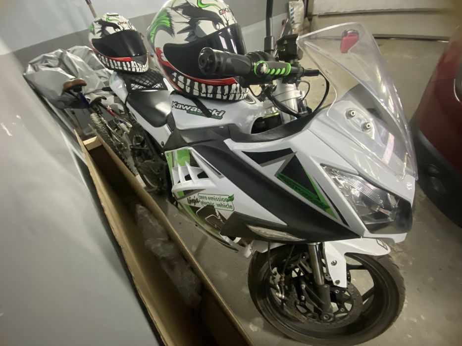 Електро мотоцикл Kawasaki Ninja