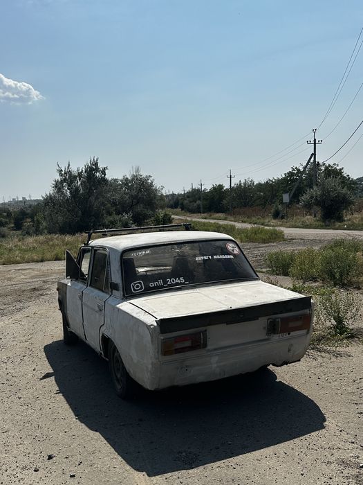 Автомобиль ваз 2106
