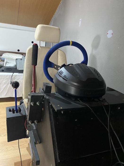 Thrustmaster T300 Simulator64297896631042122