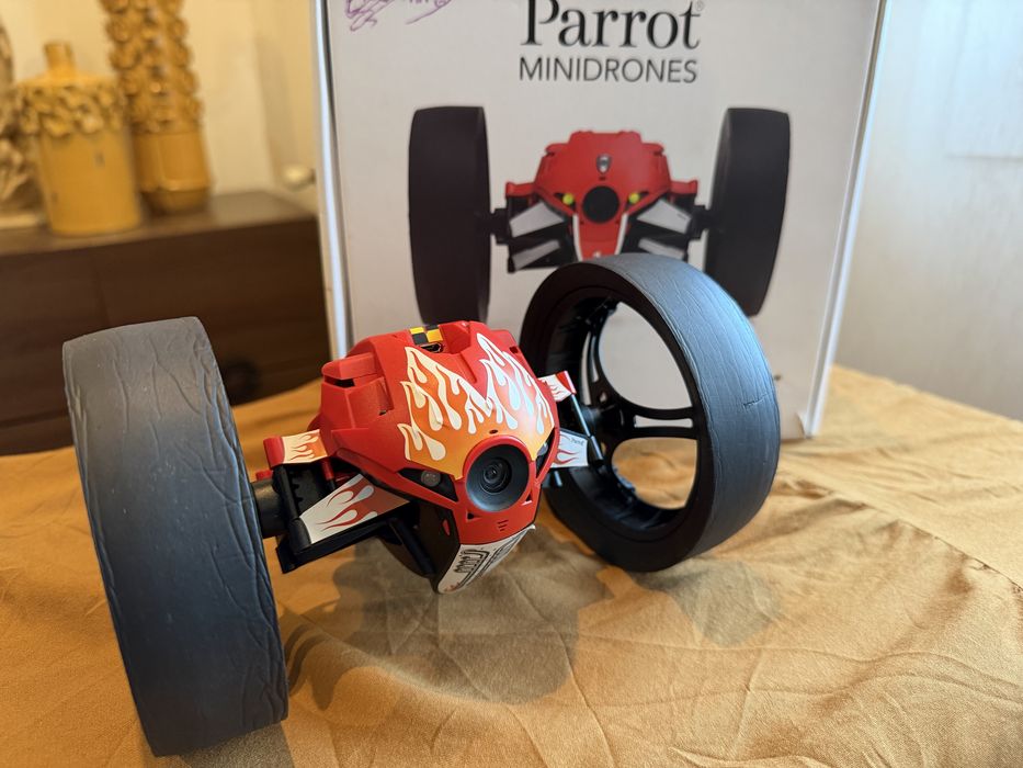 Parrot Mini Drone - Maz jumping race drone