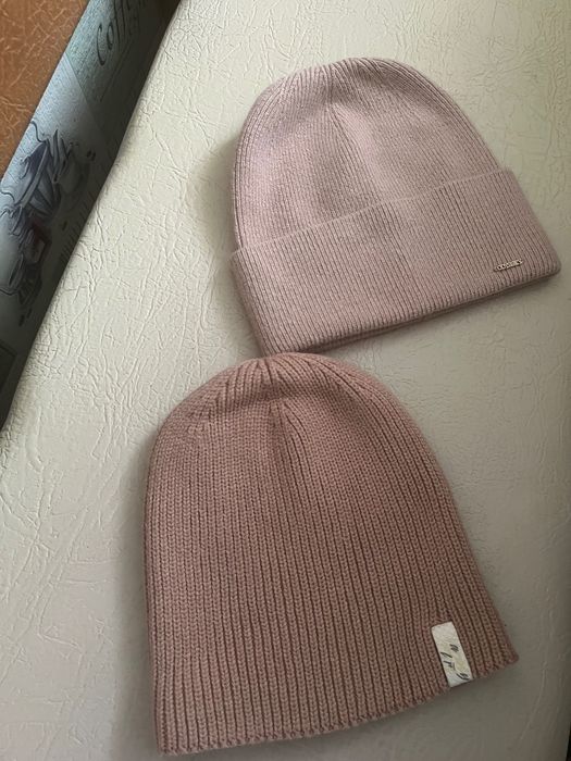 Шапки женские вязанные новые