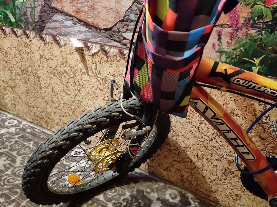 Продам велосипед детский 20 колеса+ самокат в подарок