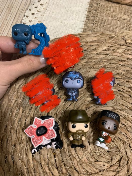 Обмін kinder joy stranger things