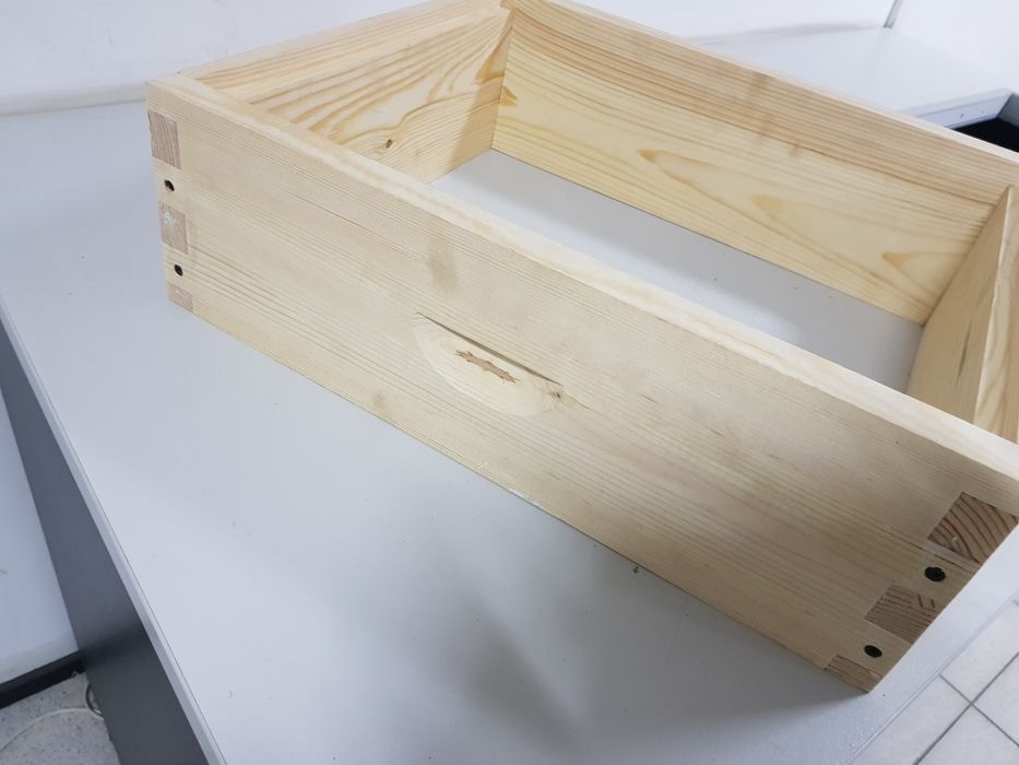 Безфальцевий магазинний корпус на 10 рамок