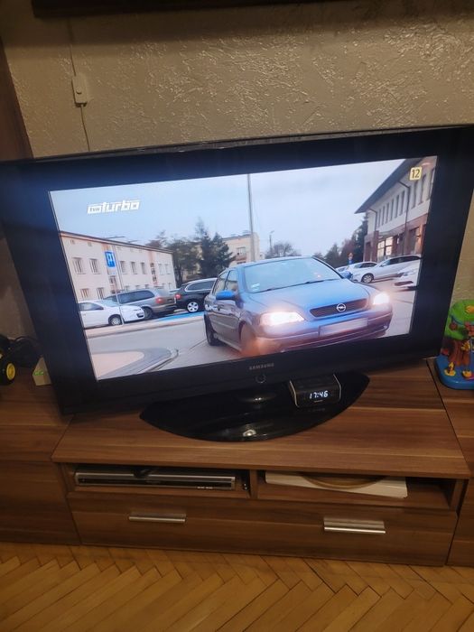 Telewizor Samsung 37 cali