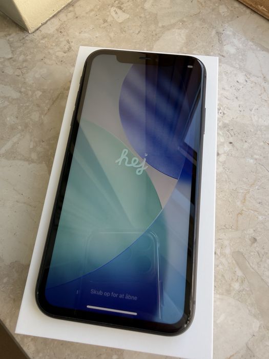 Iphone 11 64 GB czarny bez gwarancji