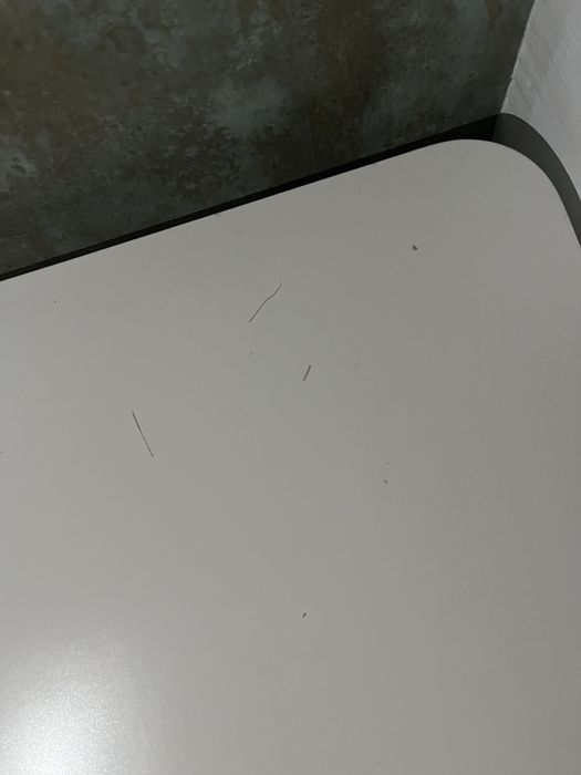 Mesas / moveis branco cada 25