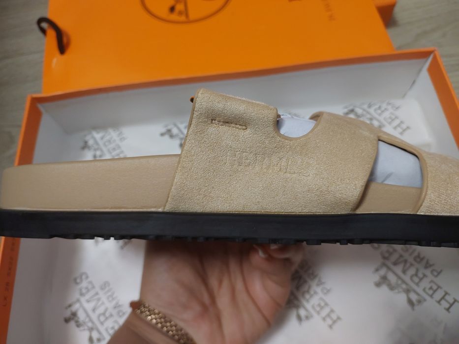 Шльопанці,Сандалі Hermes