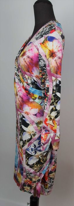 Kopertowa sukienka duńskiej marki MONGUL. R.L