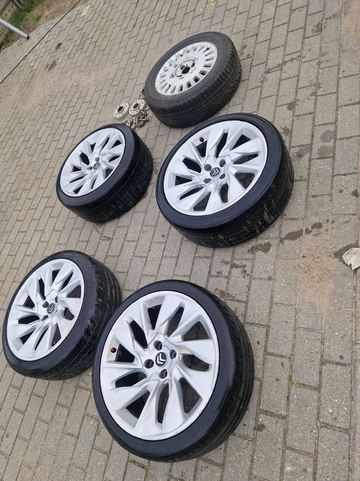Koła 4x108 19+dystanse i śruby(citroen peugeot ds)