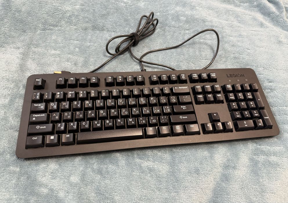 Ігрова клавіатура Lenovo