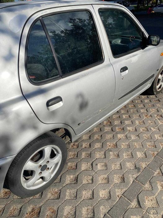 nissan micra k11 2001