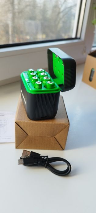 Комплект Зарядного Пристрою PUJIMAX +8 Акамуляторів(4AA+4AAA)