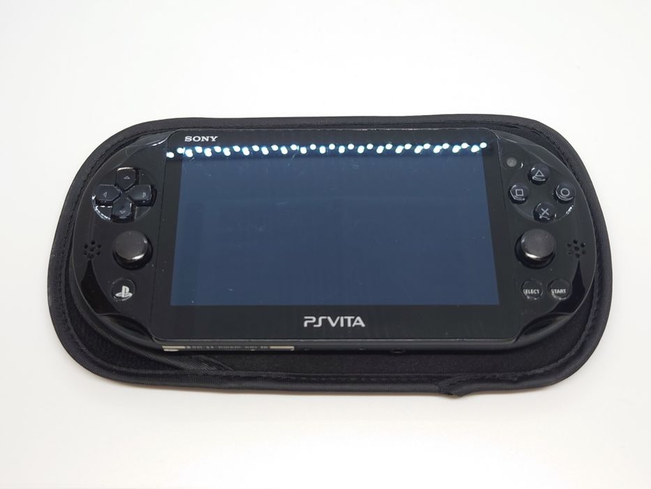 PS Vita Slim 16 gb з іграми + чохол